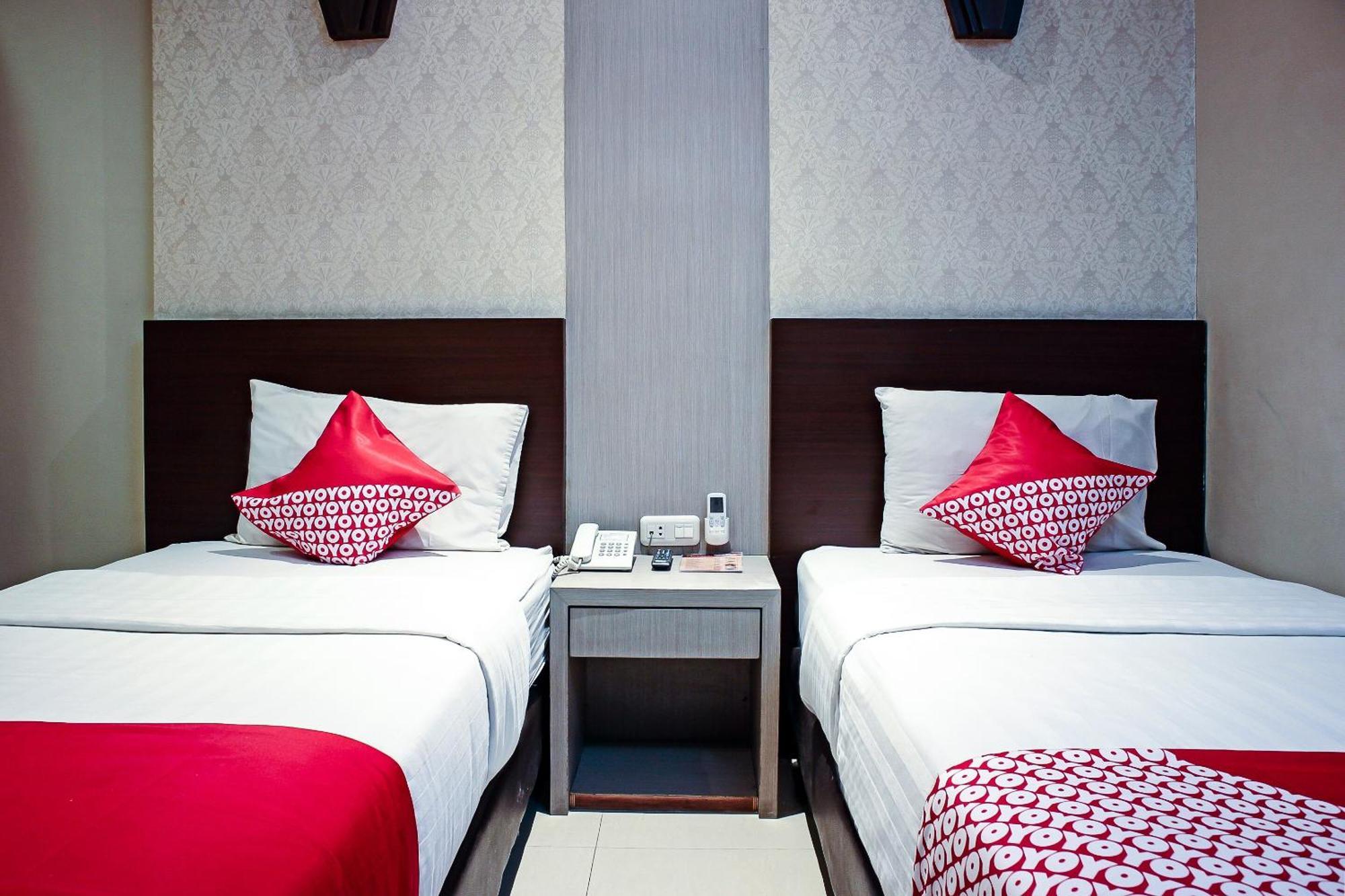 Oyo 1009 Hotel Bumi Malaya Medan Extérieur photo