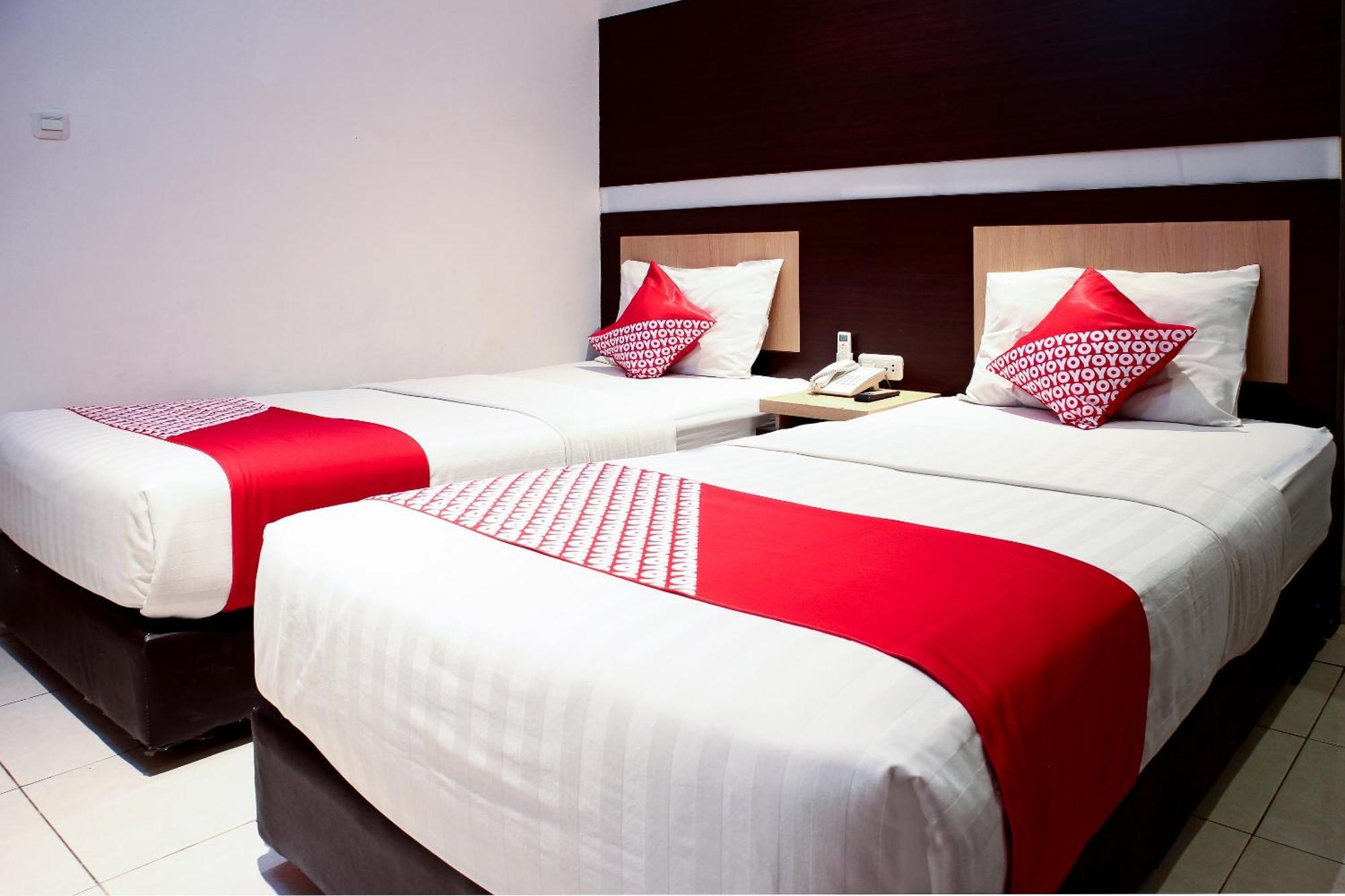 Oyo 1009 Hotel Bumi Malaya Medan Extérieur photo