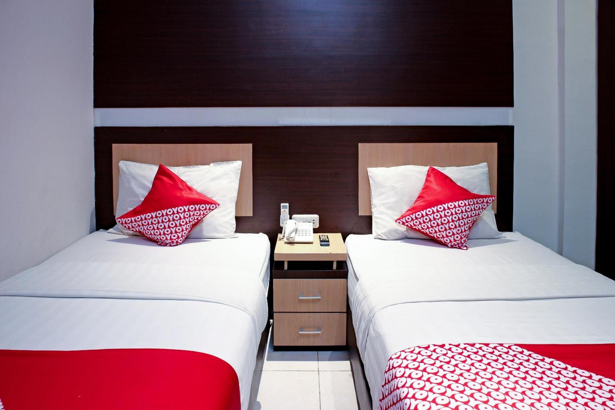 Oyo 1009 Hotel Bumi Malaya Medan Extérieur photo