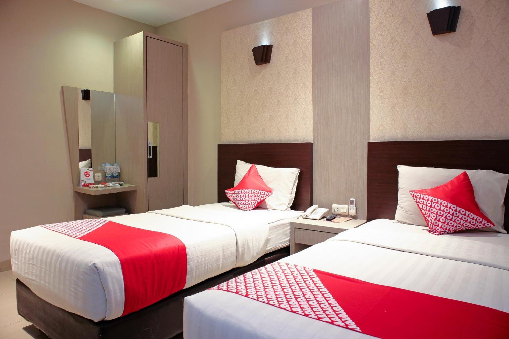 Oyo 1009 Hotel Bumi Malaya Medan Extérieur photo
