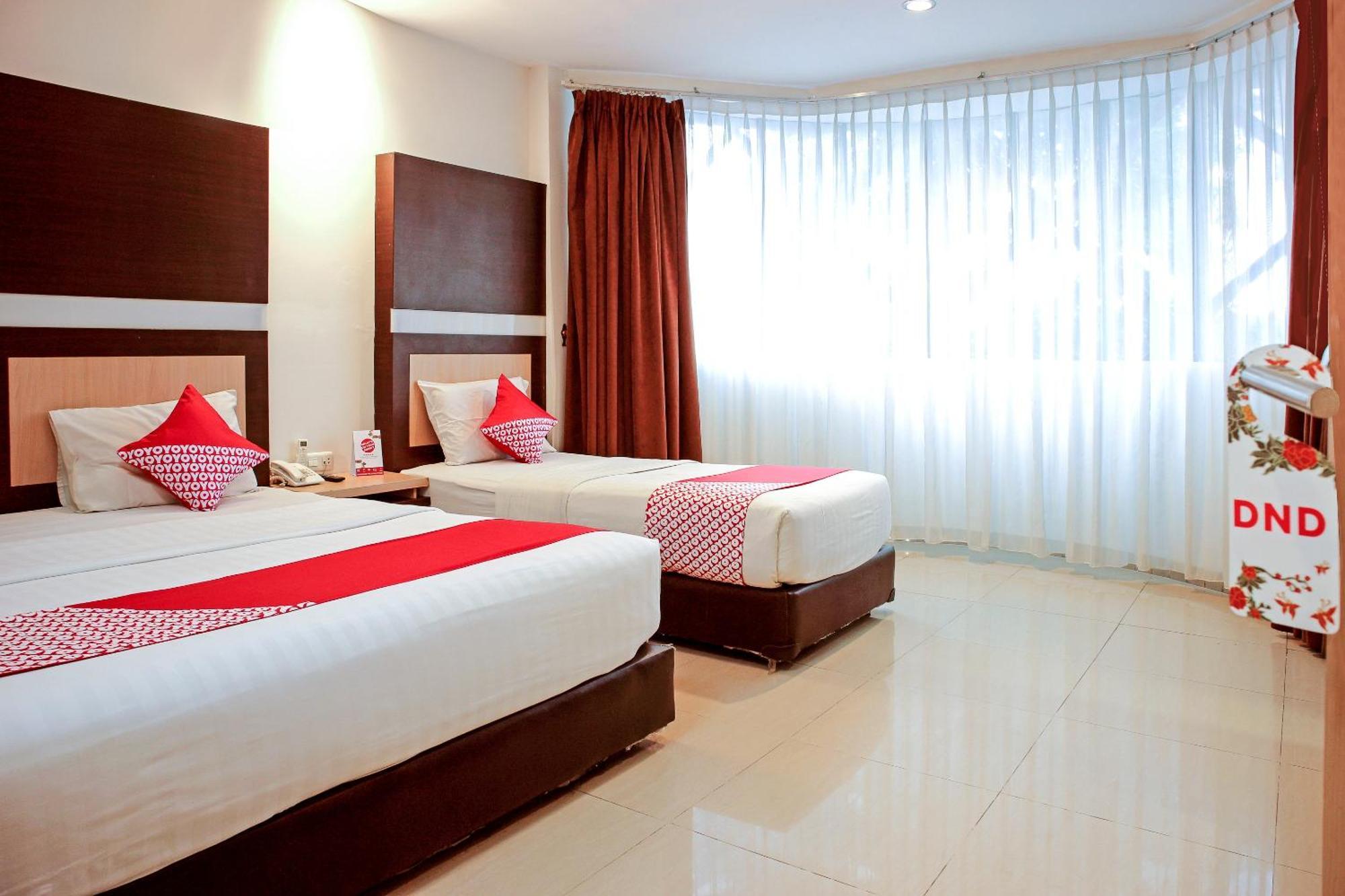 Oyo 1009 Hotel Bumi Malaya Medan Extérieur photo